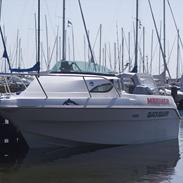 Quicksilver 500 cabin