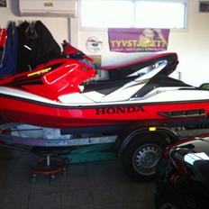 H Honda AquaTrax R-12X