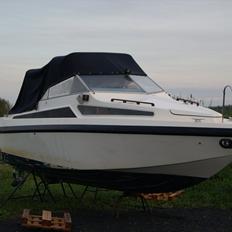 Cruisers Yachts crupier-comfort