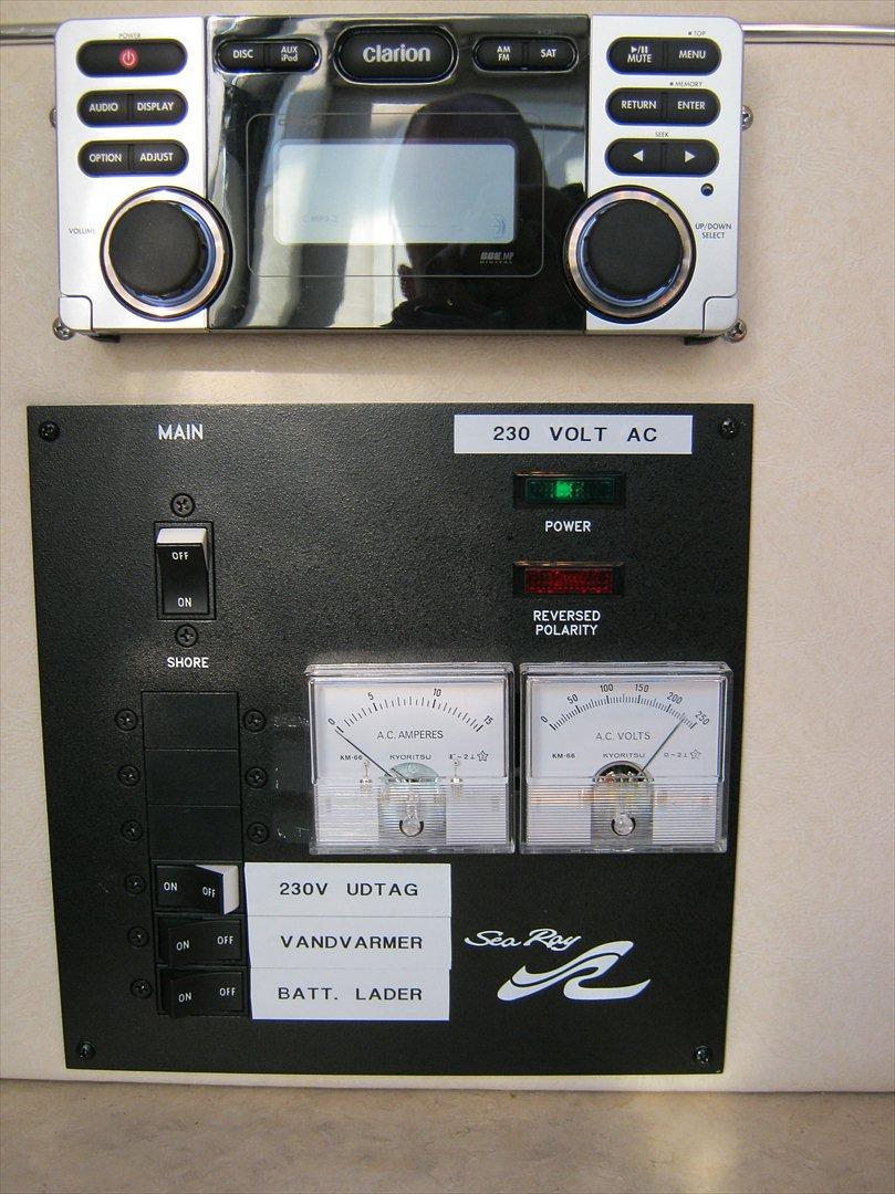 Sea Ray 240 Sundancer *Solgt* billede 15