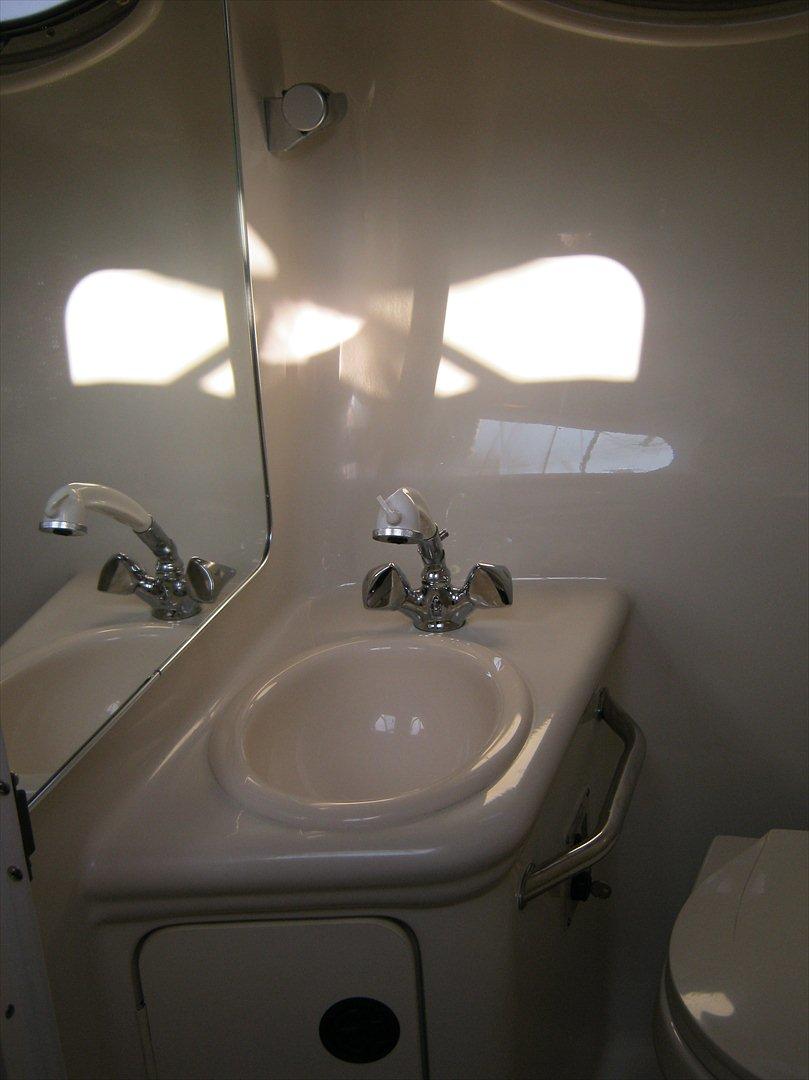 Sea Ray 240 Sundancer *Solgt* billede 17