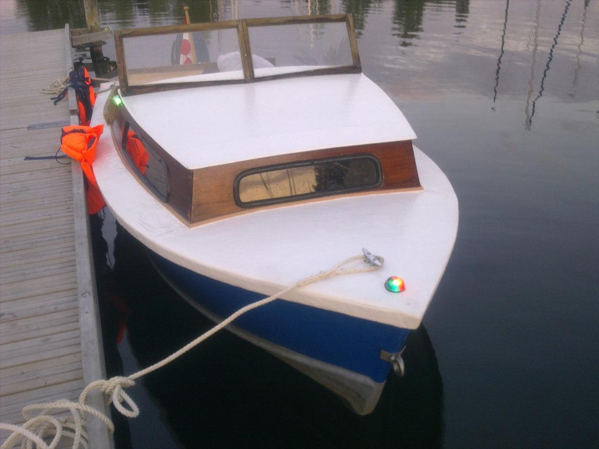 Glasfiberbåd motorbåd - venter på kaptejnen billede 17