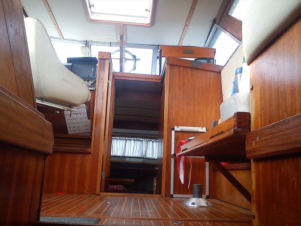 Coronet 31 Aft cabin - Cockpittet set fra agterkahytten. billede 7