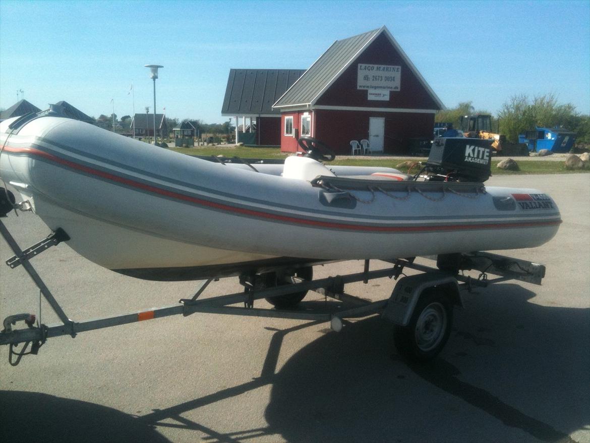 Rib Valiant V-400 s billede 1