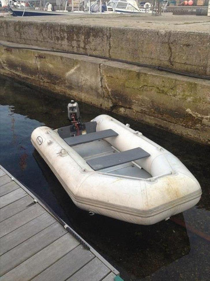 Rib Valiant V-400 s - Min anden gummi racer, monteret med en 3,5 hk tohatsu.  billede 7