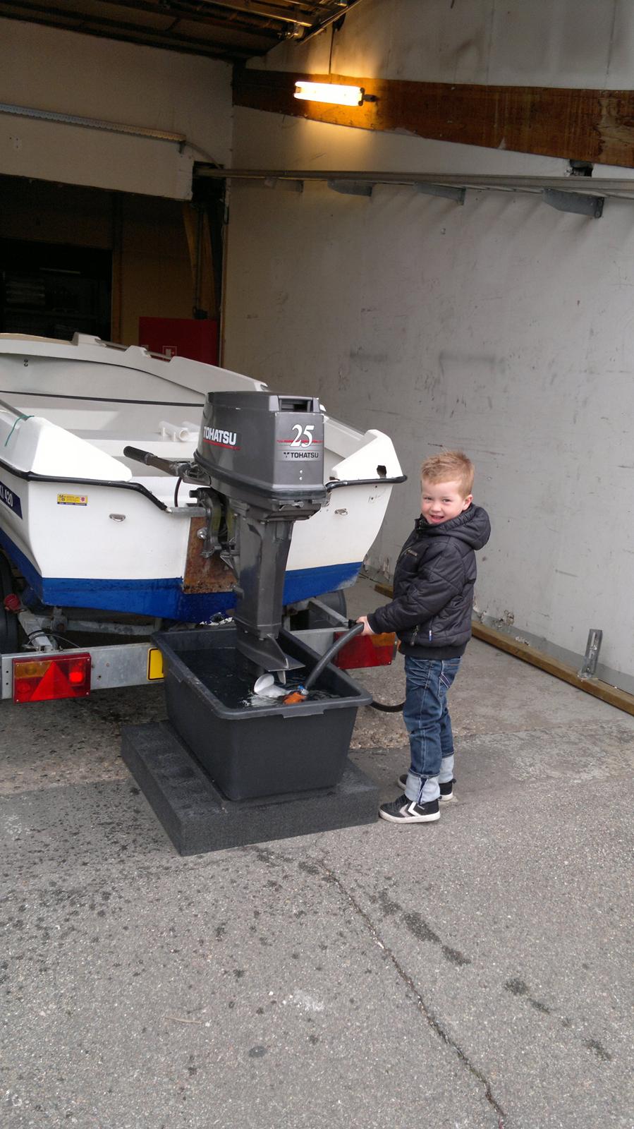 Miki 420 - 1. opstart, matrosen går til hånde. billede 4