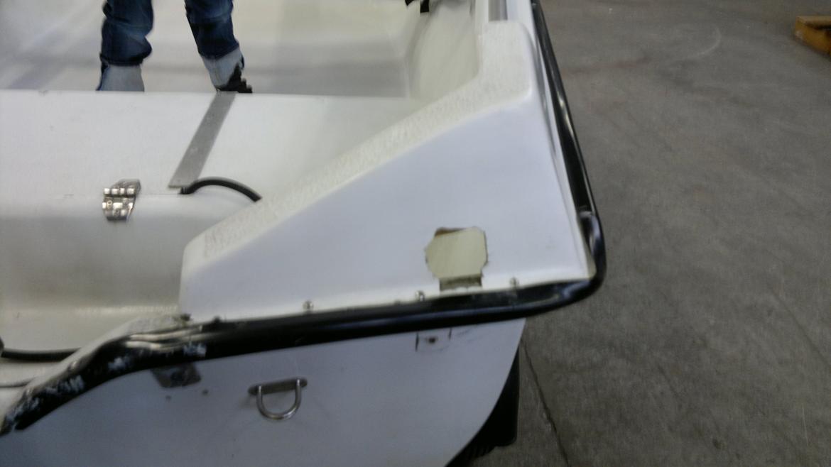 Miki 420 - Hul i ringdæk, udbedres vinteren 2012/2013. billede 8