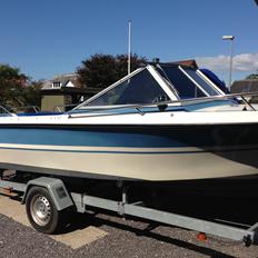 Glastron 18.5 Viga Sundeck