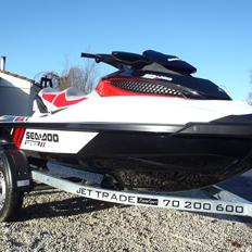 Seadoo wake pro 215 