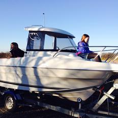 Quicksilver 500 pilothouse