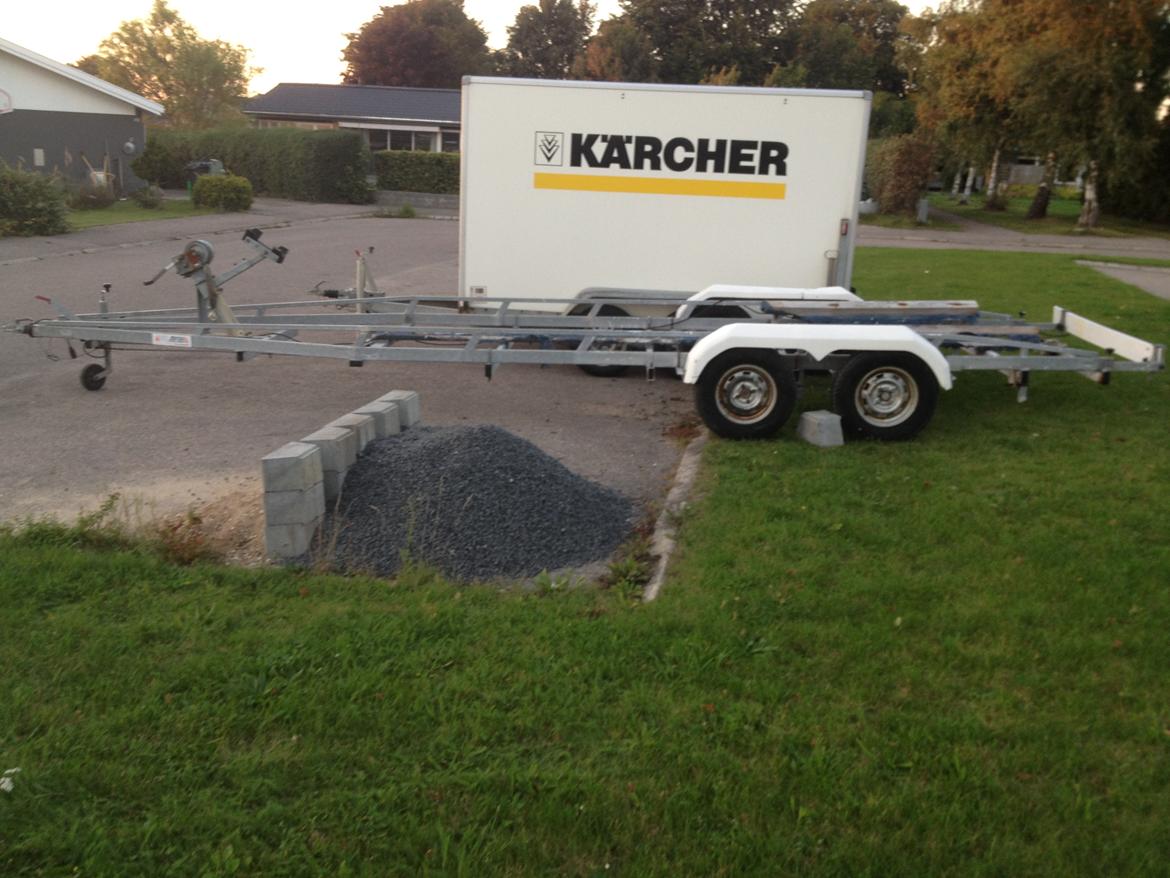 Mariah 202 Shabah - US trailer som fulgte med da jeg købte båden, er skiftet men en Brenderup med superruller da den nu skal være trailerbåd. billede 5