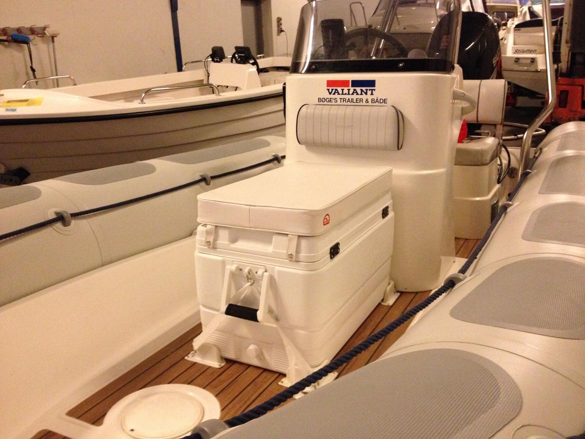 Rib valiant 520 - Det er en rigtigt lækker RIB. Så her henter vi den :-) billede 4