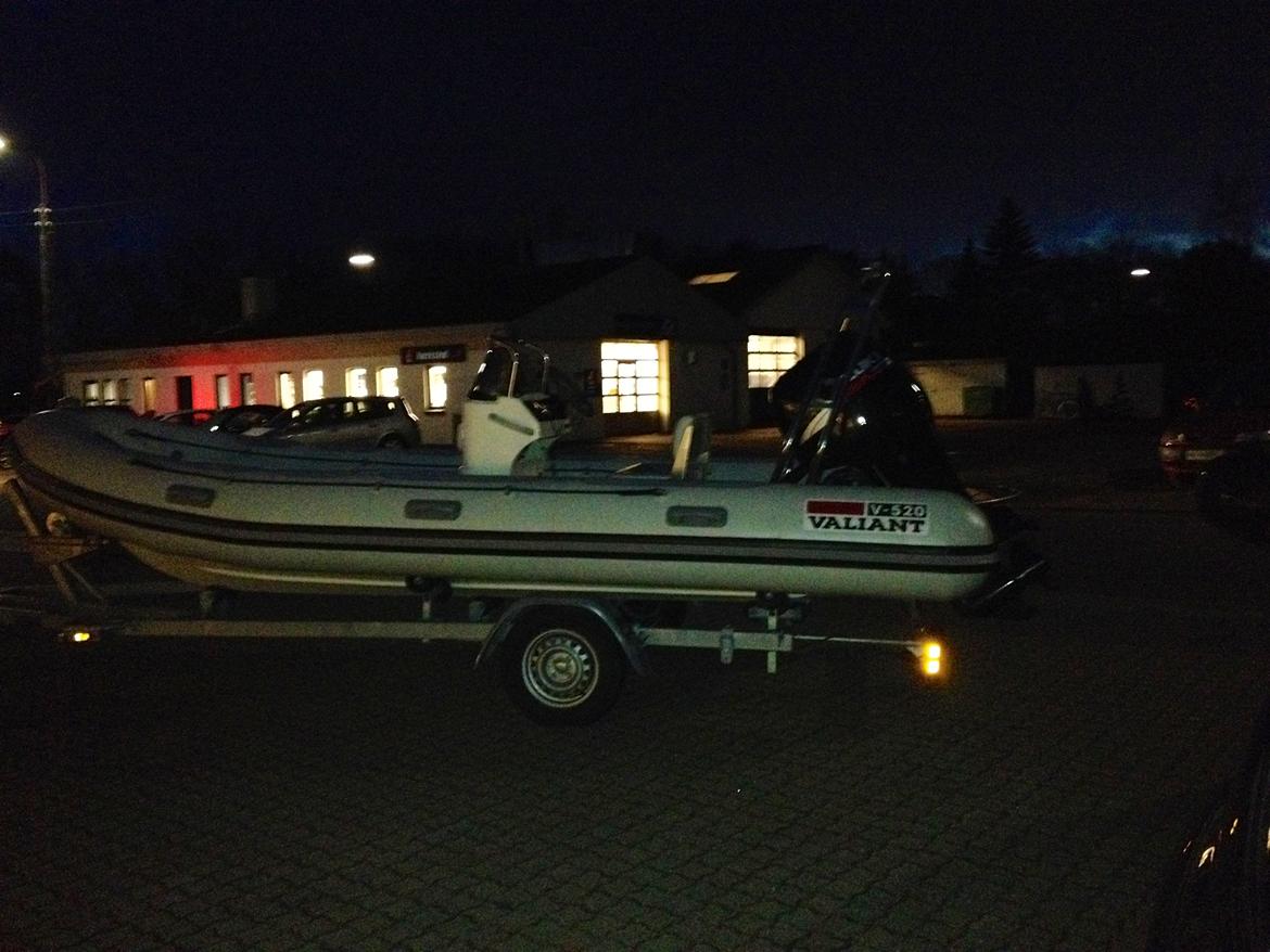 Rib valiant 520 - Så er det rigtig blevet mørkt, så nu skal vi bare have den hjem :-) billede 7