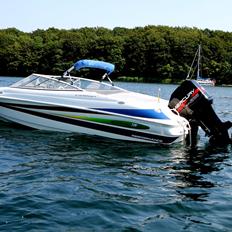 Campion Chase 580 ZR - 225 V6 Mercury - SOLGT 