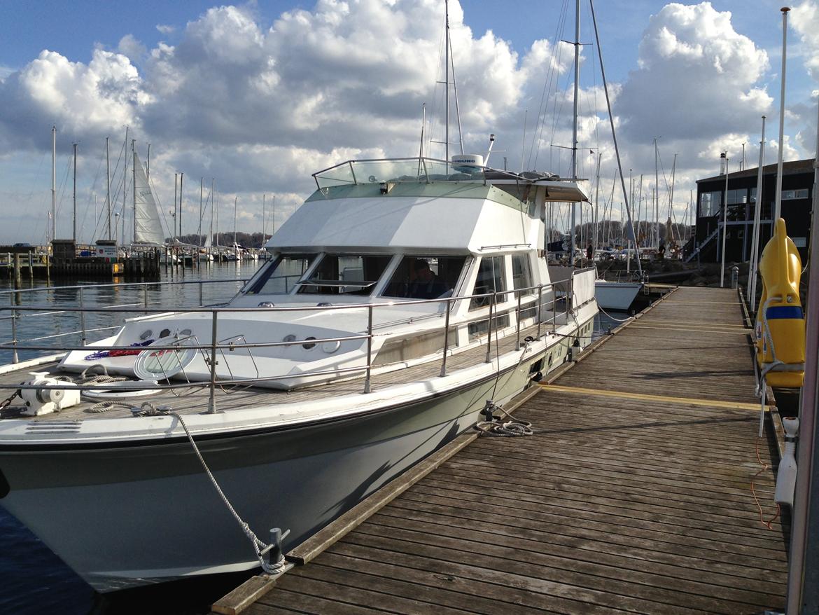 coronet 44 yacht