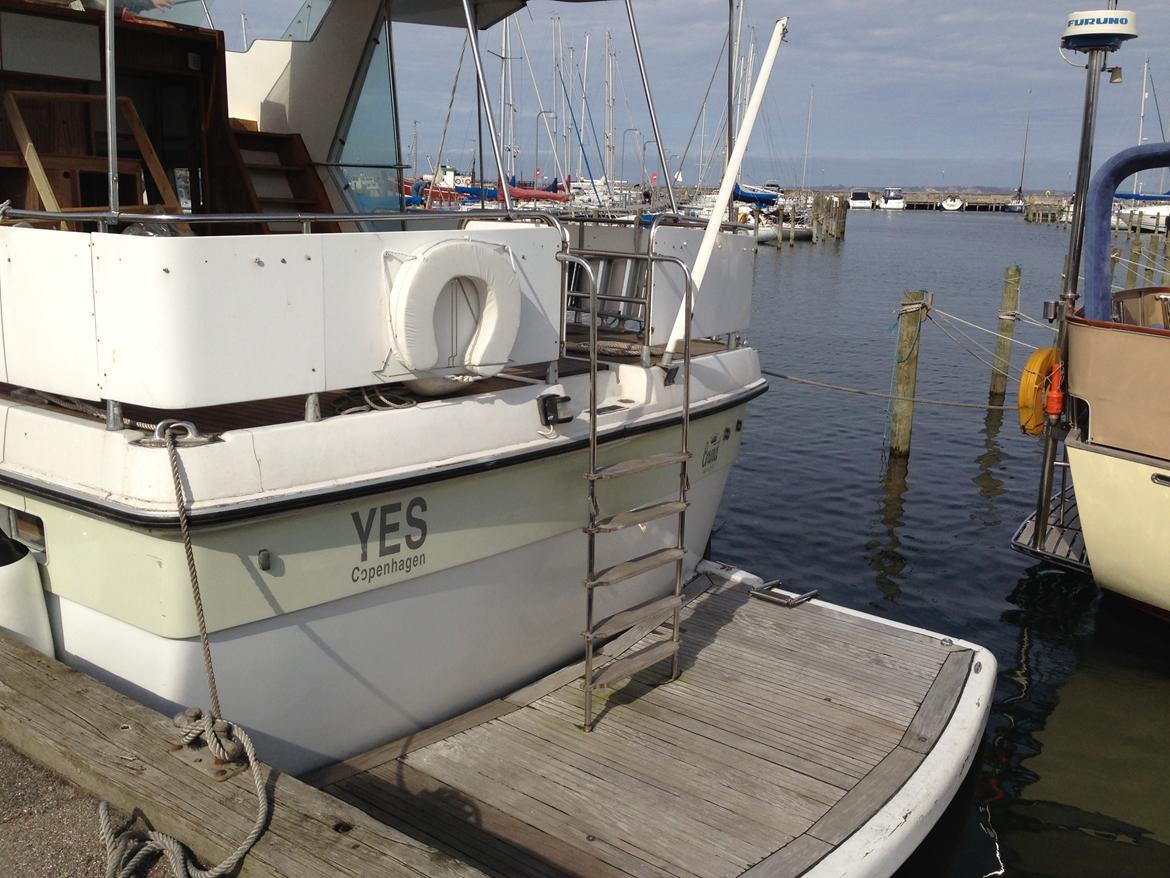 coronet 44 yacht