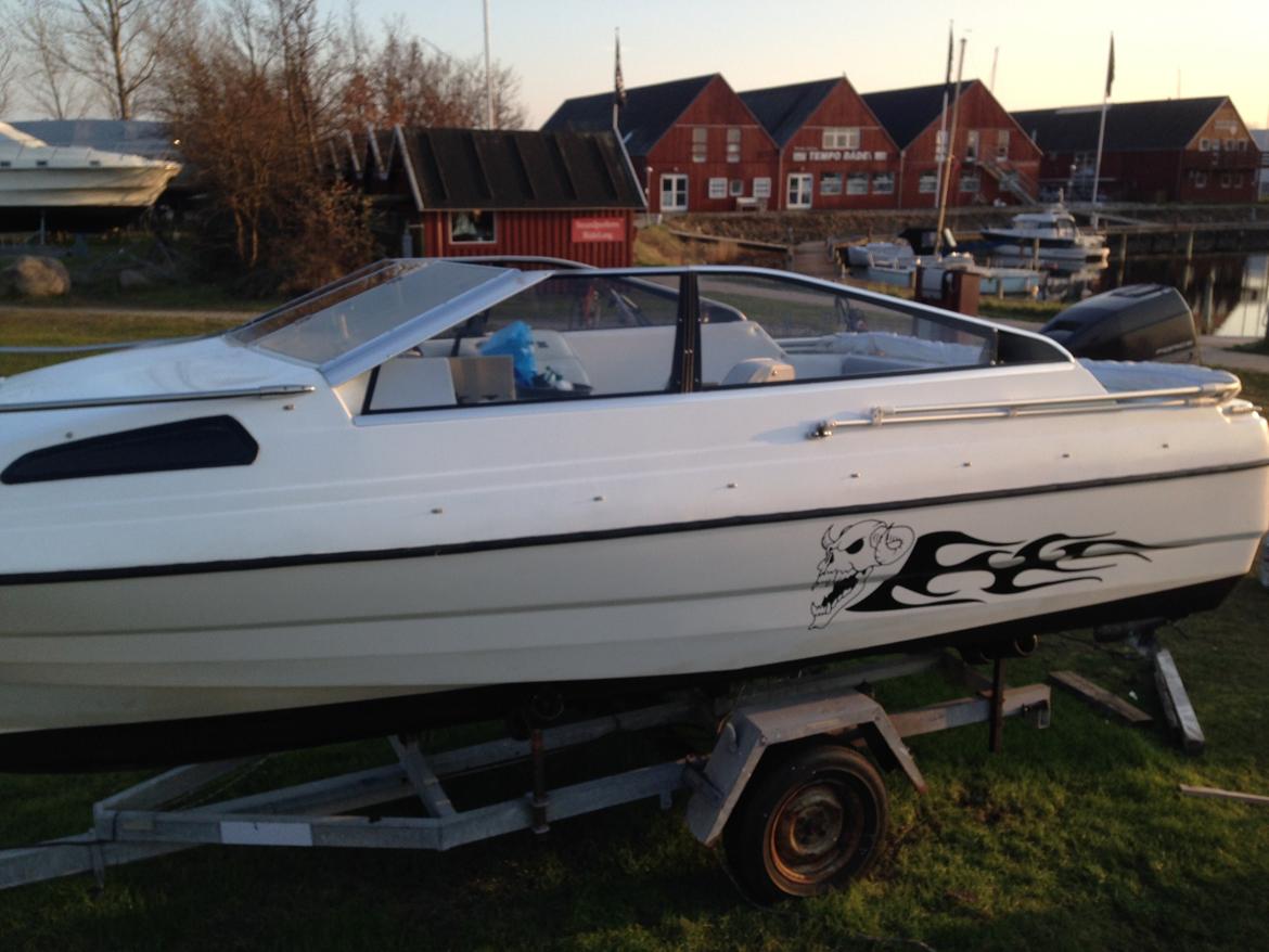 Bayliner 1952  billede 6