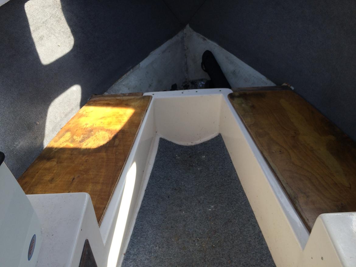 Shetland 570 - Kahytten, som den ser ud før rengøring.... billede 8