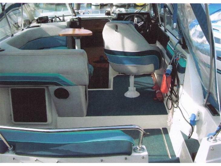 Bayliner 2155 billede 8