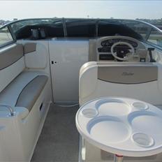 Rinker Fiesta Vee 242