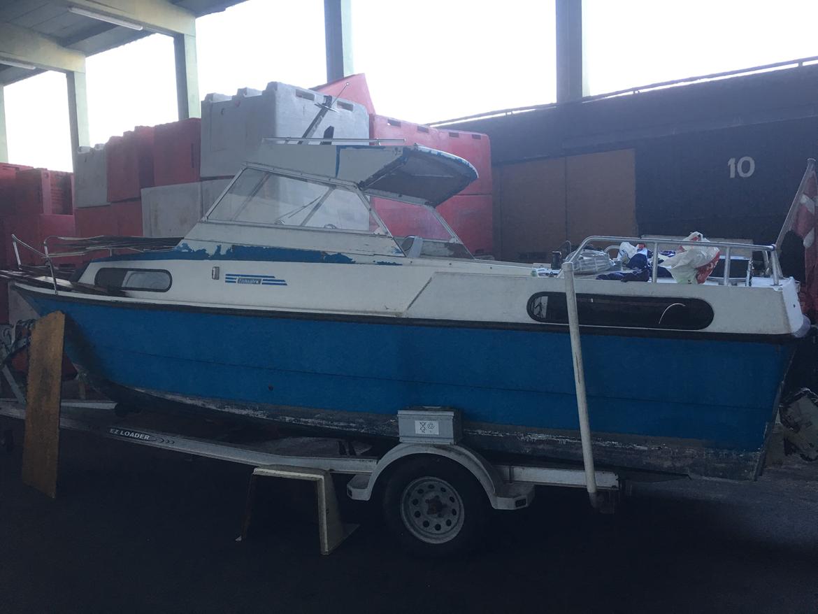 Folkeparca Folkeparca 22 - Det første billede af båden da den kom ind  billede 1