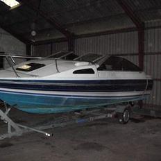 Bayliner 1952