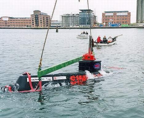 X Ubåd af "Freya" klassen  - "Freya" dykker ud for aller første gang, 4.  maj 2002 billede 6