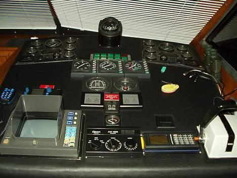 X Pfeil42 - Her styres hele skibet så. billede 6