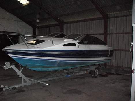 Bayliner 1952 billede 1