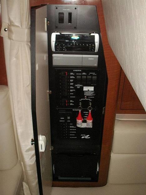Sea Ray 355 Sundancer billede 7