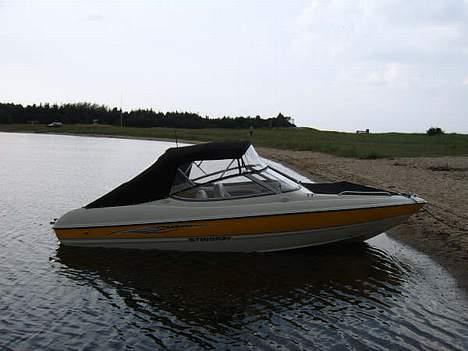 Stingray 185LX - Billede fra Virksund. Fin kaleche med godt udsyn for og bagud. billede 2