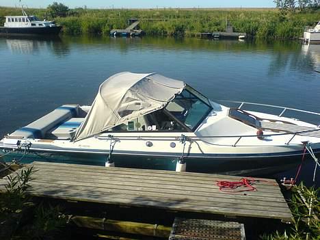 Chaparral 198 CXL - Her ligger den så normalt. ved vores sommerhus. billede 17