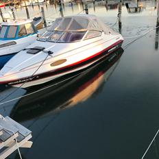 Galaxy 215 Daycruiser Cuddy