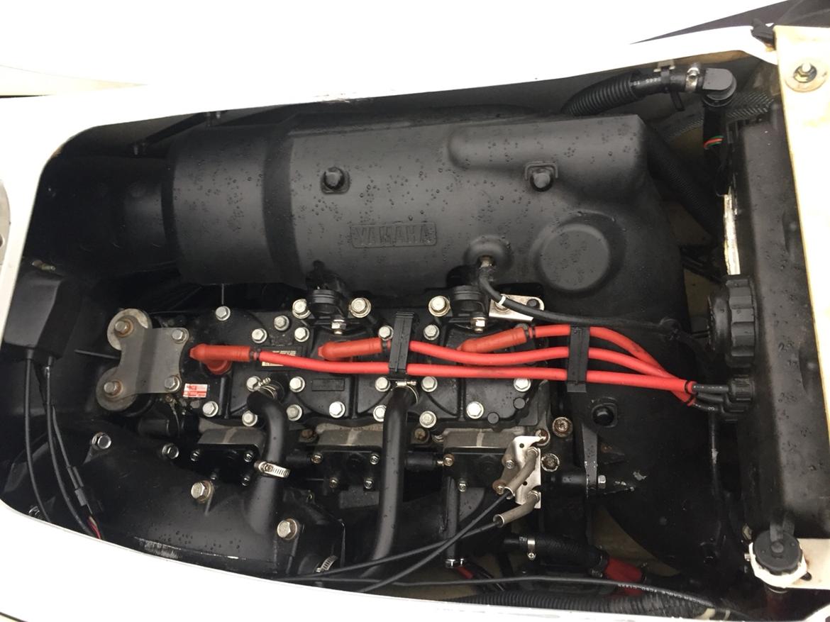 Yamaha Waverunner GP1200 R millennium edition billede 11