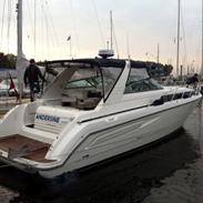 Bayliner Avanti 4085 Express Cruiser