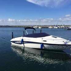 Rinker 232 Captiva Cuddy