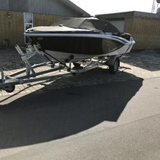 Glastron GTX 185