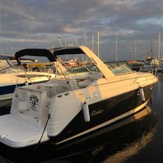 Rinker Fiesta Vee 270