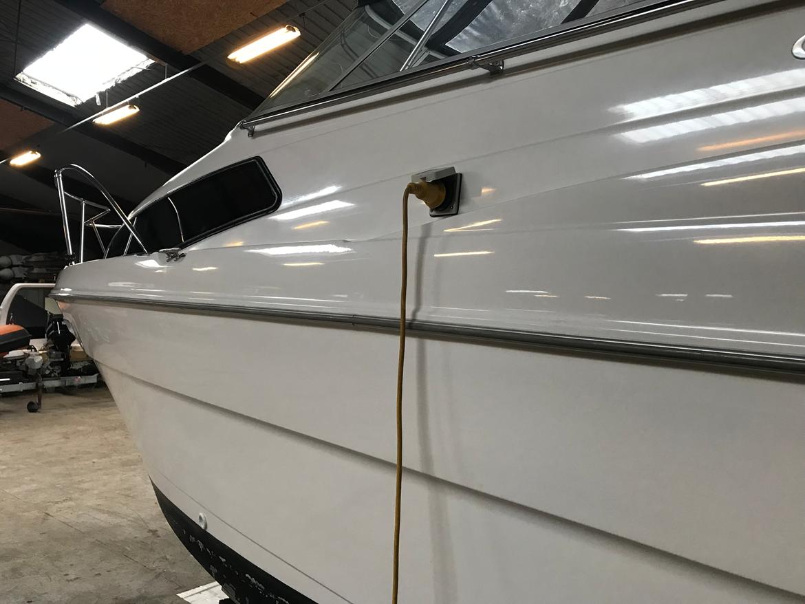 Bayliner 2655 Ciera - Polering efterår 2018 billede 40