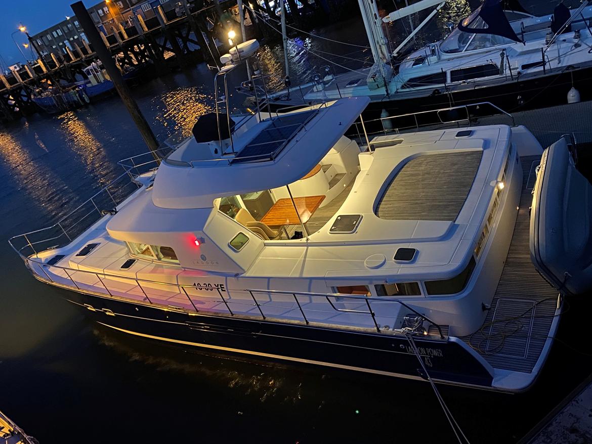 Beneteau Lagoon 43 PowerCat billede 12