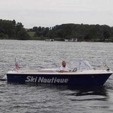 Ski Nautiqe Correct Craft Barracuda 