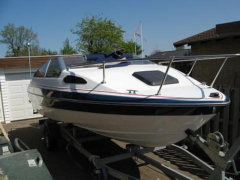 Bayliner 1952 - Så blev båden lige malet og snart klar til fight billede 14