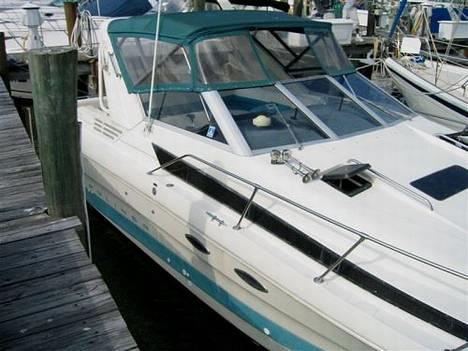 Bayliner 3055 - Et sommerhus  der køre på brændstof , øl, mad og vin. billede 4