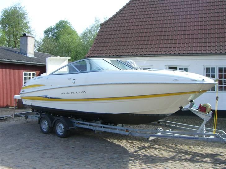 Maxum 2400 SC3 SOLGT billede 1