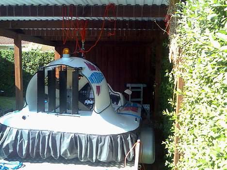 H Hovercraft Intruder billede 4