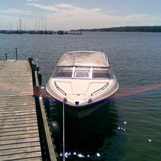 Maxum 1900 SSL