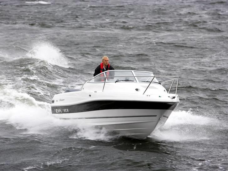 Campion Explorer 602SC SOLGT - Forfra billede 2