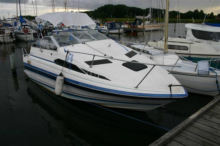 Bayliner 2155 SB -SOLGT - - Front taget af, bestilt ny kaleche, midlertidig løsning, i dette dejlig sommervejer :) billede 16