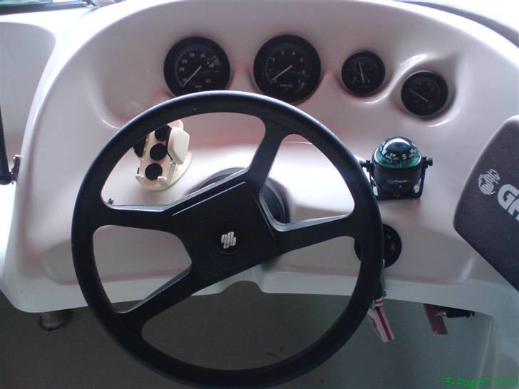 Quicksilver 470 Sport - Det overskuelige instrumentpanel billede 12