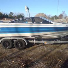 Bayliner Capri 1950